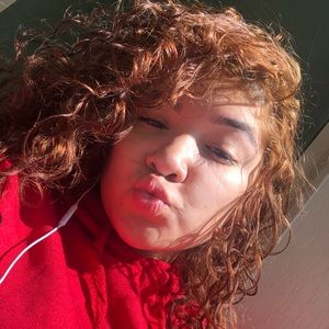 Meet your Posher, Reyna